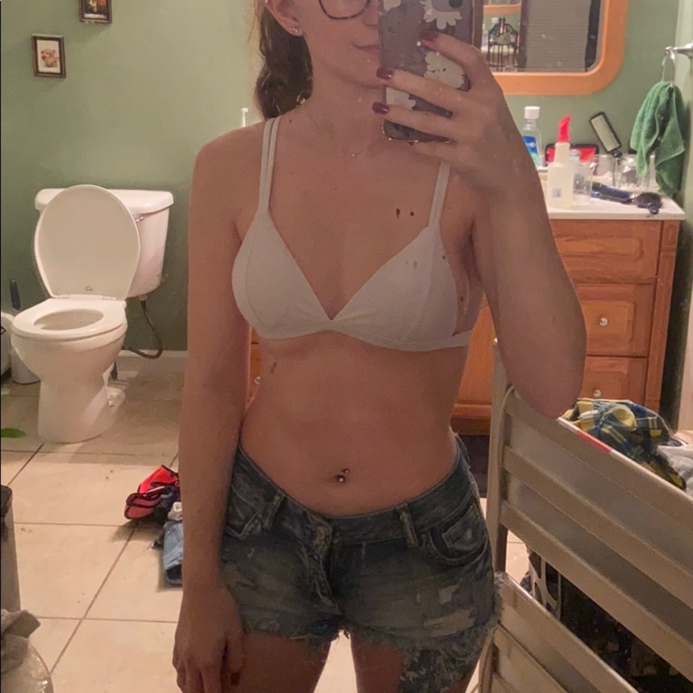 2/$10 👌White triangle bikini